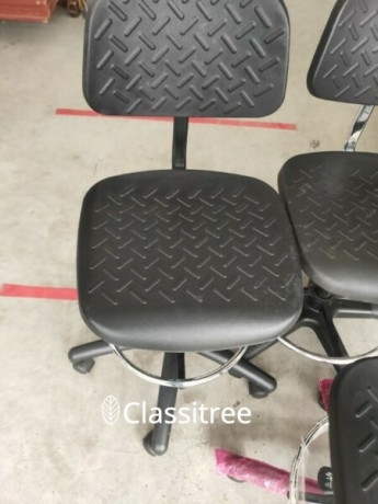 black-laboratory-heavy-duty-adjustableheight-chair-for-sale-big-0