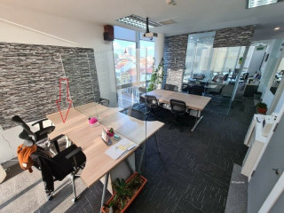 Whole floor fully fitted cheap office CBD overlooking Boat Quay