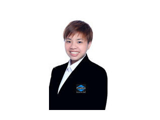 Julina Huang Associate Branch Director at PROPNEX REALTY PTE