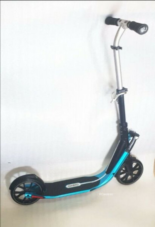 oxelo-big-wheels-aluminium-foldable-kick-scooter-big-0