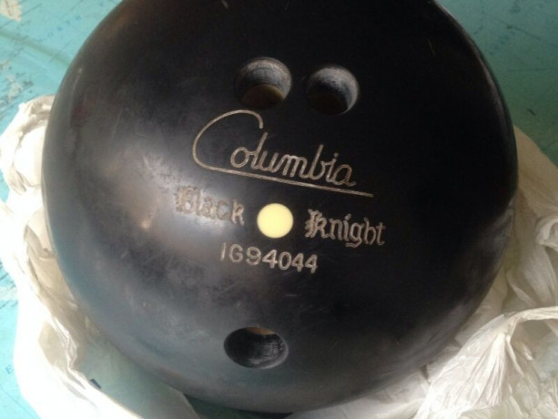 bowling-ball-at-contactme-columbia-black-knight-big-0
