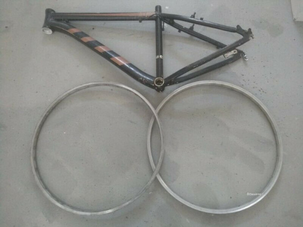 in-aluminum-wheels-rims-and-mtb-mountain-bike-bicycle-frame-big-0