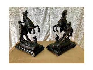 Pair of horses Cash and carry at Raffles City Bugis