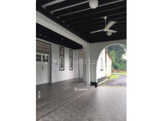  BR ft Mount Pleasant Black And White Bungalow For Rent