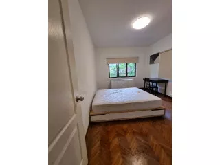 Few condo master room and common room for rent,