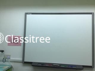 Interactive SMARTboard for sale Selling at low price Whitebo