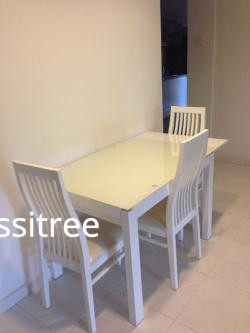 white-dining-table-for-sale-big-0