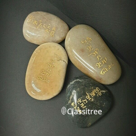 mani-stones-big-0